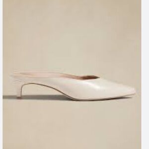 Banana Republic Elegant Cream Women's Mules